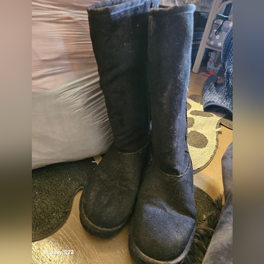 Skechers Black Winter Boots